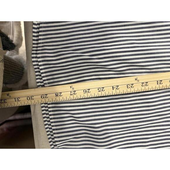 Chico's 2 No Iron Button Front Shirt Womans  Blue White Flip Cuffs - Picture 9 of 9